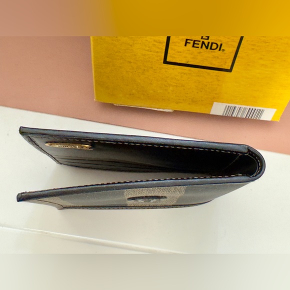His / Hers Fendi New Vintage Wallets - Picture 7 of 16